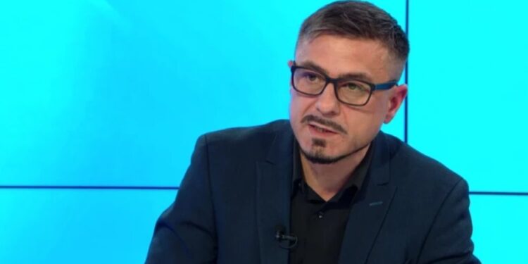 Ян Лисневский: Приостановка вещания Пятого канала подчеркивает отсутствие у PAS положительных результатов своего правления