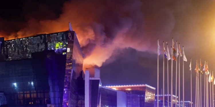 В здании «Крокус Сити Холла» произошел второй взрыв: начался штурм здания