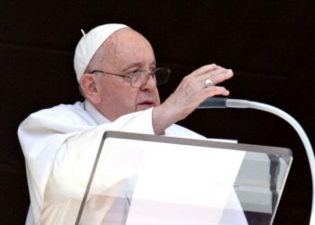 Папа римский: Киев должен иметь мужество поднять белый флаг и вести переговоры