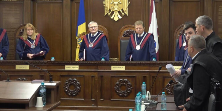 Ședință amânată: Curtea Constituțională a contramandat pentru data de 26 martie examinarea constituționalității Legii care limitează dreptul a sute de cetățeni de a candida la alegeri