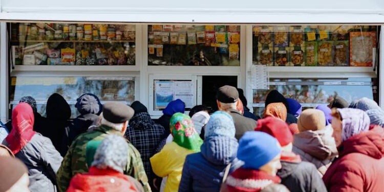 Două magazine sociale mobile s-au deschis în satele Colibabovca și Cneazevca din Leova. Pavel Verejanu: Pe tot teritoriul țării au fost deschise peste 100 de magazine sociale | VIDEO