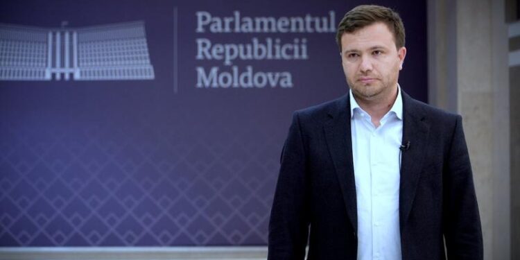 Cu studii în economie, co-autor la legea votului prin corespondență și fost administrator de companie: Cine este noul ministru al Mediului