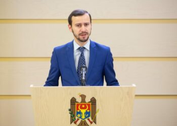 Dinu Plîngău, după schimbarea ministrului Mediului: După cum a procedat guvernarea, nu e nevoie nici de război hibrid pentru a discredita instituțiile statului