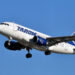 Momente tensionate la bordul unui avion ce se îndrepta din București spre Chișinău. Aeronava a fost lovită de fulger