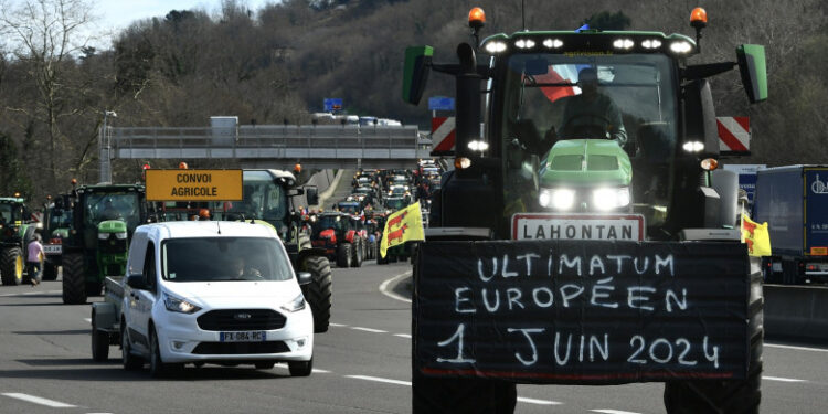 Fermierii francezi și spanioli dau un „ultimatum” Uniunii Europene