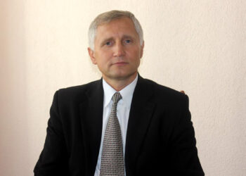 Nicolae Eșanu, după ridicarea imunității deputatului Marina Tauber: Parlamentul nu ar trebui să se oprească aici, propun ca folosirea megafonului în sala de judecata să fie catalogată drept crimă împotriva umanități