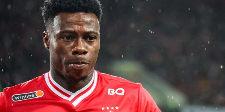 Футболиста Квинси Промеса арестовали в Дубае по запросу прокуратуры Нидерландов