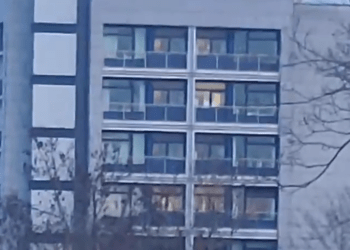 В немецком Ахене вооруженный мужчина захватил заложников в больнице