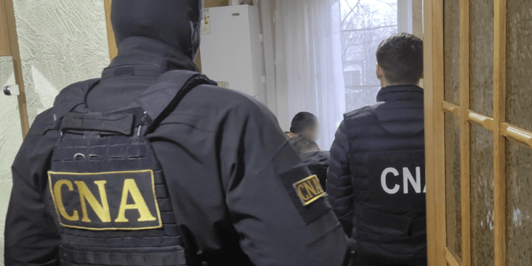 Afaceri ilegal ecu permise de conducere. O persoană – reținută de CNA