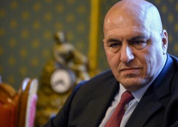 Глава Минобороны Италии: отправка войск НАТО на Украину сотрет путь к дипломатии