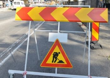 Atenție, șoferi! Trafic suspendat pe o bandă a bulevardului Decebal