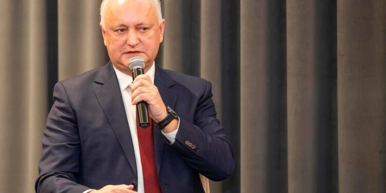 Додон прокомментировал встречу Гуцул с Путиным. «Встреча прошлого башкана проходила в присутствии президента Молдовы»