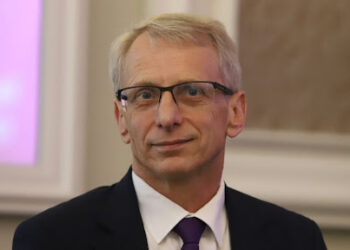 Премьер Болгарии подал заявление об отставке правительства