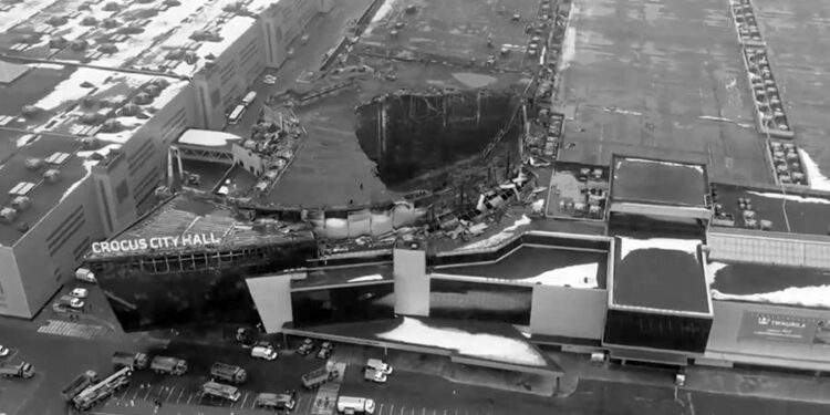 Воронка на месте сцены: как выглядит «Крокус Сити Холл» с воздуха