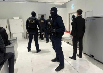 Detalii de la perchezițiile pe Aeroport: Șapte inspectori vamali, dar și persoane fizice bănuite de corupție