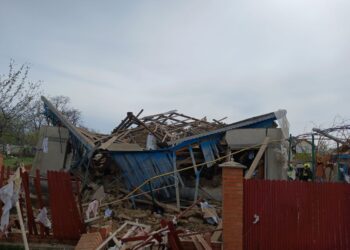 В Леова в результате взрыва газа обрушился частный дом. Есть пострадавший