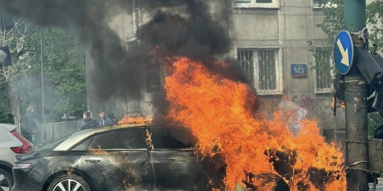 В Польше сгорел единственный в стране электромобиль стоимостью 220 тысяч евро