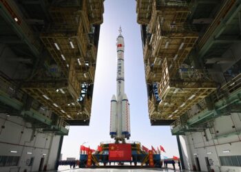China: Misiunea spaţială Shenzhou-18 a decolat