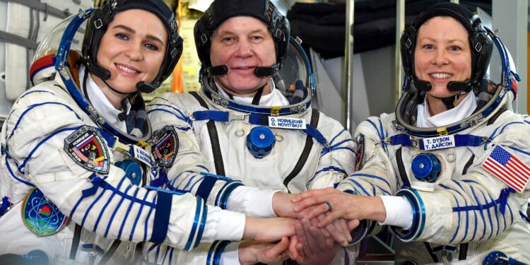 Экипаж космического корабля «Союз МС-24» вернулся на Землю