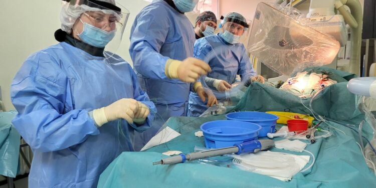 Двое хирургов из Молдовы вышли в финал европейского конкурса по медицине CAS e-Contest