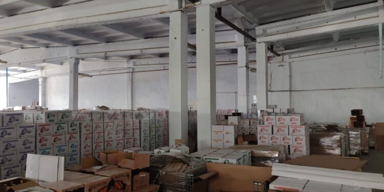 В Молдове «производили» южнокорейский алкоголь. Сотрудники Таможенной службы предотвратили попытку контрабанды