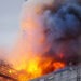 Incendiu uriaș în Copenhaga. Flăcările au cuprins clădirea-muzeu a Bursei, turla de 56 de metri s-a prăbușit