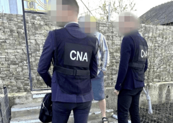 1000 de euro pentru un permis de conducere. Un bărbat din Cantemir a fost reținut de CNA