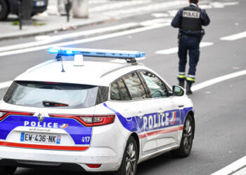 Panică la Paris după ce o persoană a amenințat că va arunca în aer consulatul iranian