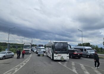 Aglomerație la frontiera cu Ucraina, pe ambele direcții de deplasare