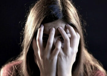 Ученые выяснили, что COVID-19 повреждает глаза