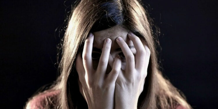 Ученые выяснили, что COVID-19 повреждает глаза