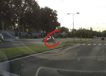 В столице на пешеходном переходе сбили 12-летнего ребенка