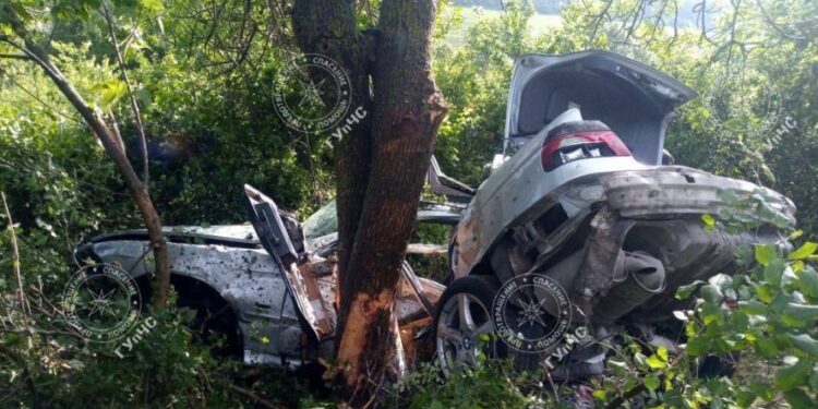 ДТП на трассе Тирасполь-Каменка: Водителя зажало в искореженном автомобиле