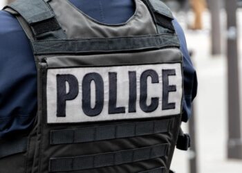 Во Франции напали на фургон, перевозивший заключенного. Убиты двое сотрудников тюрьмы. Заключенный сбежал вместе с нападавшими