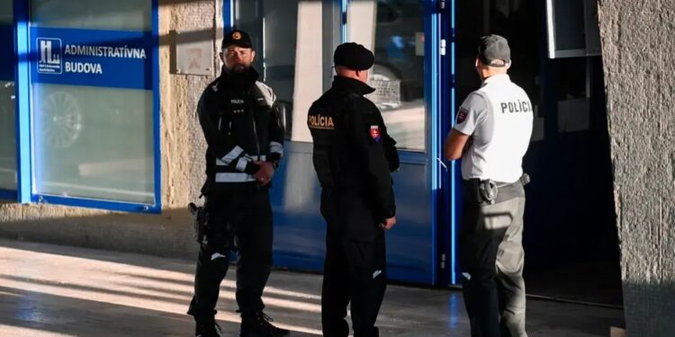 Орбан прокомментировал состояние Фицо: Между жизнью и смертью