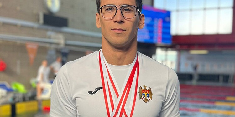 Пловец из Молдовы завоевал три золотых медали на чемпионате в Австрии