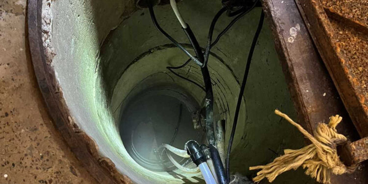 В Трушенах пожилой мужчина упал в шестиметровый колодец