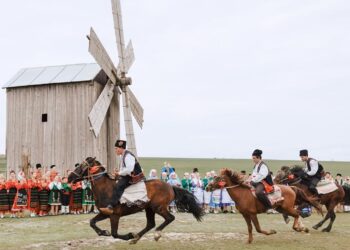 Конноспортивные состязания, дегустации национальных блюд и мега-концерт с мировой звездой – Rico Sanchez (Gipsy Kings). В Гагаузии под патронатом Башкана пройдёт национальный праздник «Хедерлез»