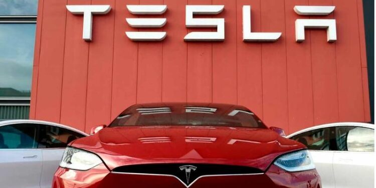 Tesla vs Tesla: Americanii lui Elon Musk au dat în judecată o companie de baterii din India pentru furtul mărcii
