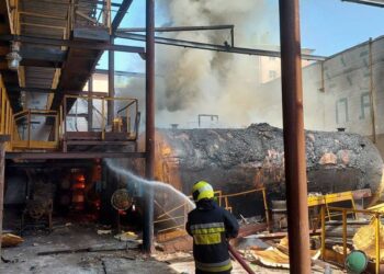 Incendiu la o fostă vinărie din Chișinău: Fumul dens era văzut de la sute de metri distanță