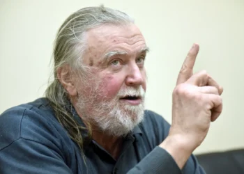 Умер музыкальный продюсер «Аквариума» и «Кино» Андрей Тропилло