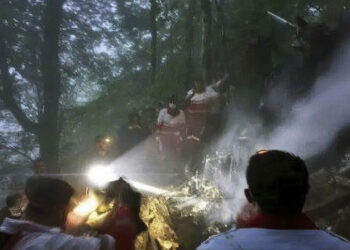 Cinci zile de doliu în Iran, după moartea președintelui. Elicopterul prăbușit a fost căutat ore întregi, prin ceață și ploaie