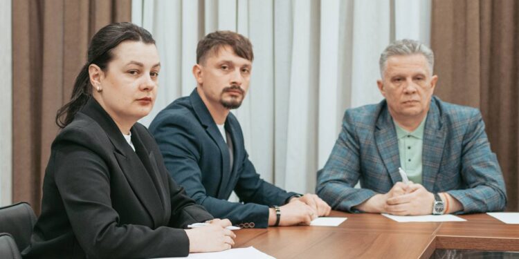 Grupul parlamentar „ Victorie” și alți reprezentanți ai blocului au discutat cu experții Comisiei de la Veneția despre legitimitatea votului prin corespondență