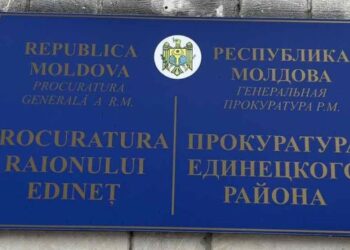 A urcat beat la volanul unui tractor, a luat un pasager în remorcă, iar după ce ultimul a căzut, l-a strivit cu roata remorcii. Inculpatul – condamnat la 6 ani de închisoare
