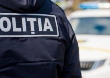 Alertă cu bombă în trei licee din capitală. Oamenii, evacuați din clădiri