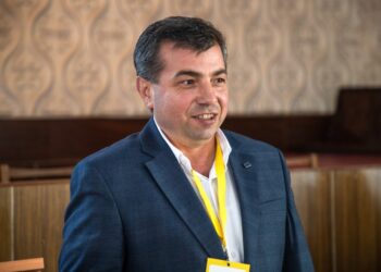 Deputații cu cele mai mari venituri. În 2023, a vândut două automobile și a cumpărat unul!