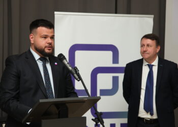 Замглавы партии CUB раскритиковал предложение PAS изменить статью «Измена родине» и пригрозил протестами