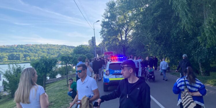 В Кишиневе в озере парка Валя Морилор утонул молодой человек