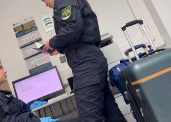 Скандал в кишиневском аэропорту: пограничная полиция признала, что получает указания о незаконном задержании людей