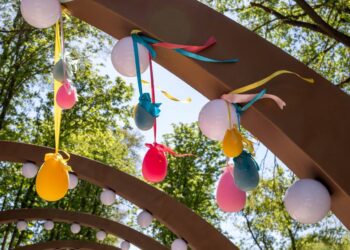 Пасхальная атмосфера в Оргееве: примэрия украсила город к празднику